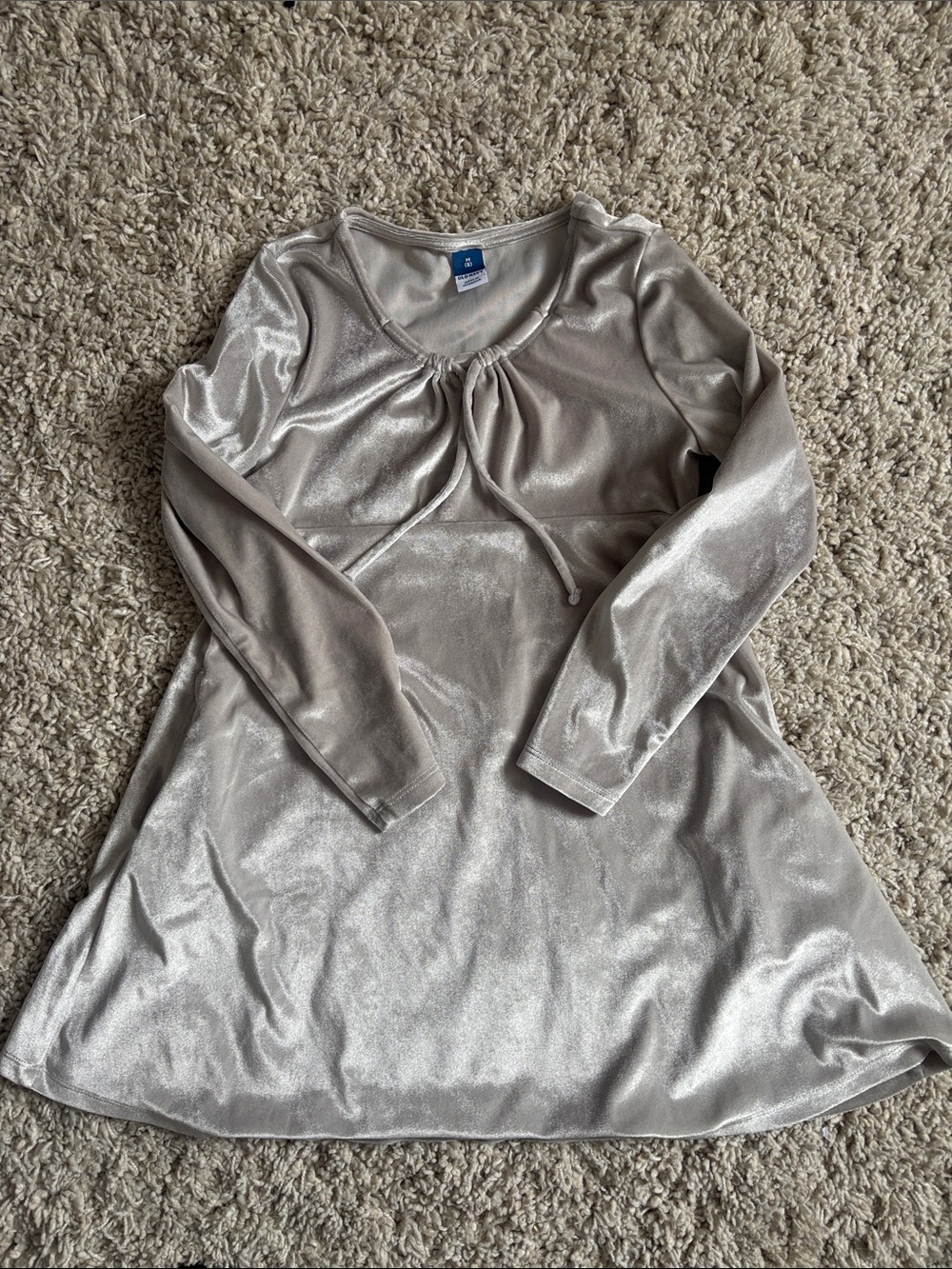 Old Navy |  Silver Velvet Girls' Long Sleeve Dress 🩶
